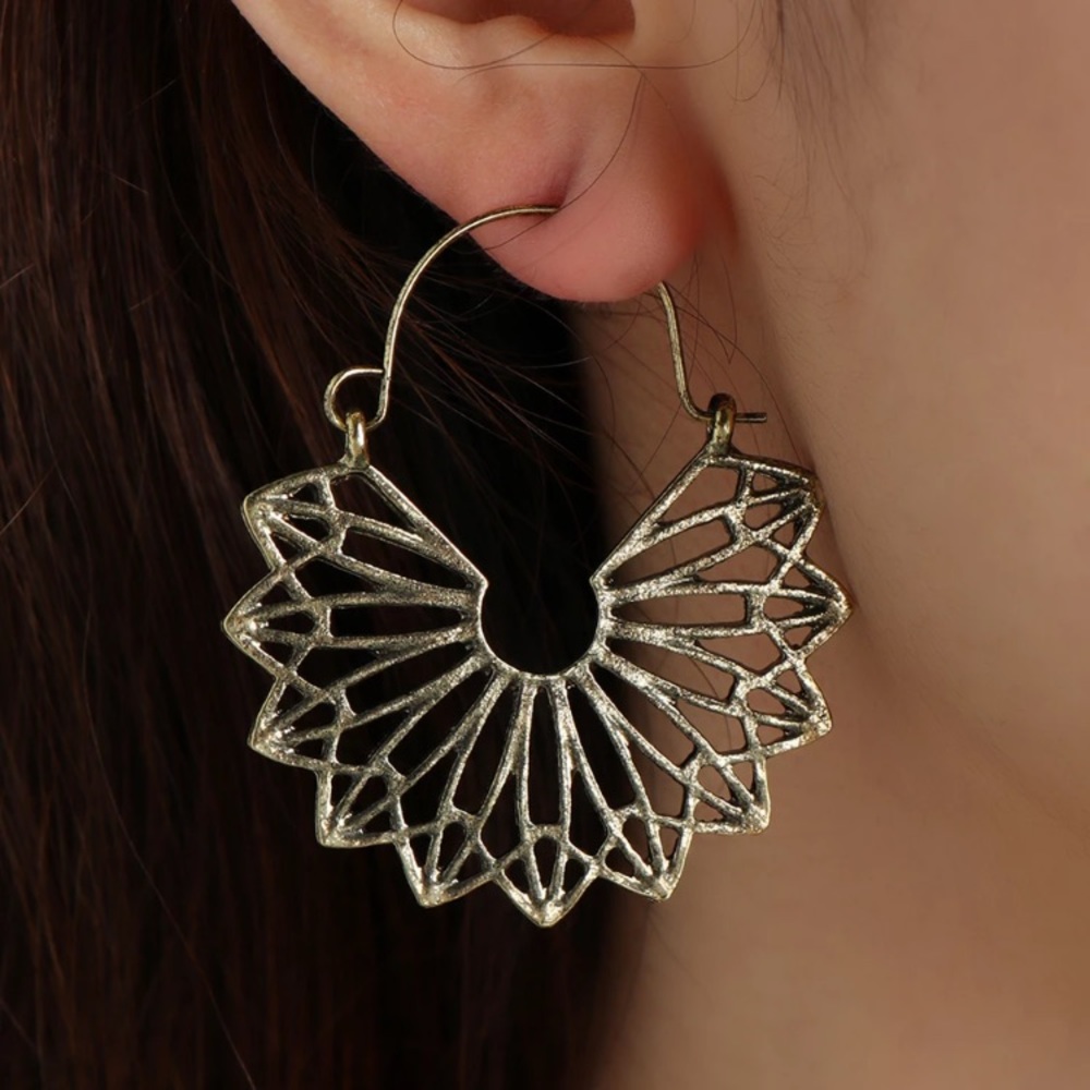 🆕 Boho Chic Statement Earrings - Picture 2 of 4